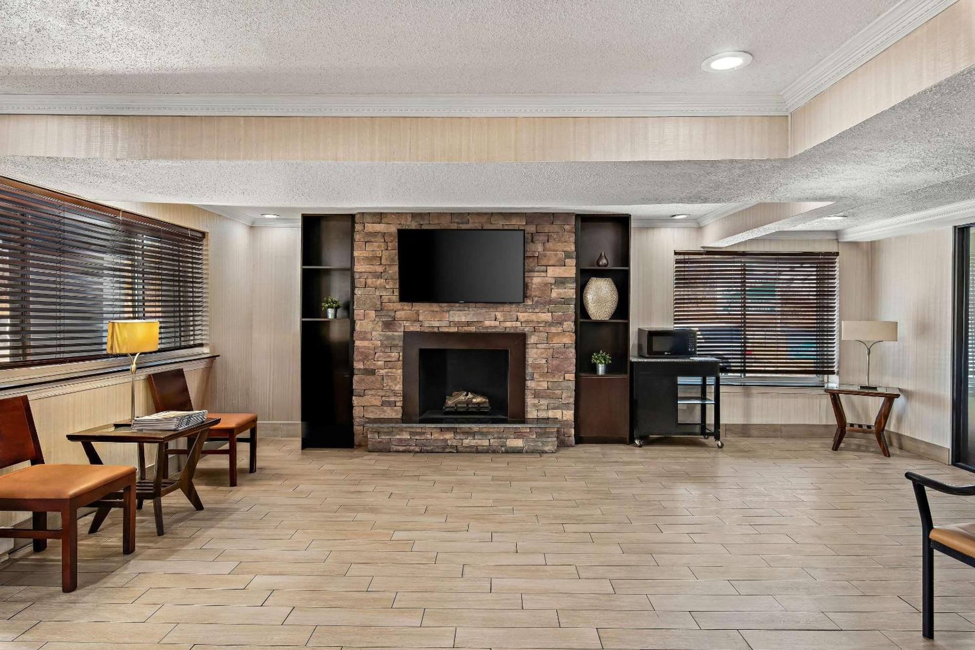 Motel 6 Lester - Philadelphia Airport Zewnętrze zdjęcie
